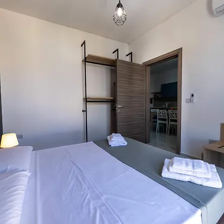 New Luxury 3bdr Flat - High-end Finishes In Swieqi Apartment *